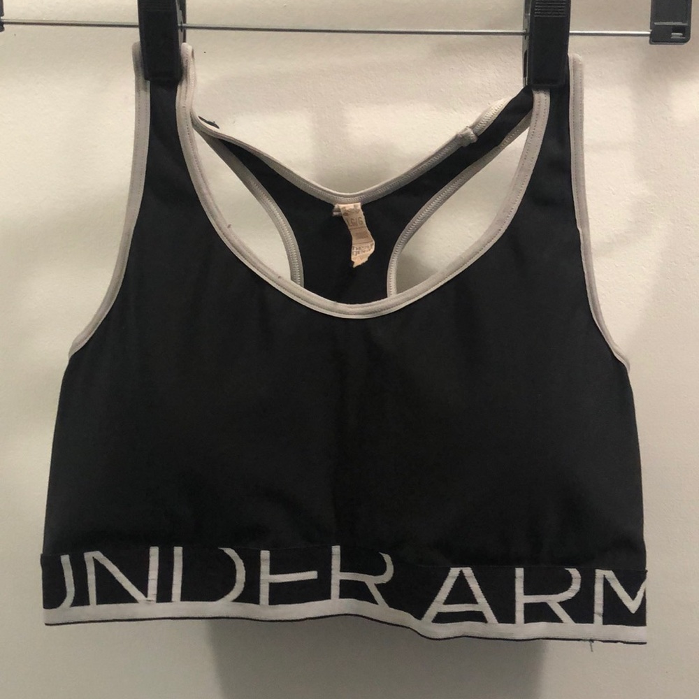 Black under armor sport bra!